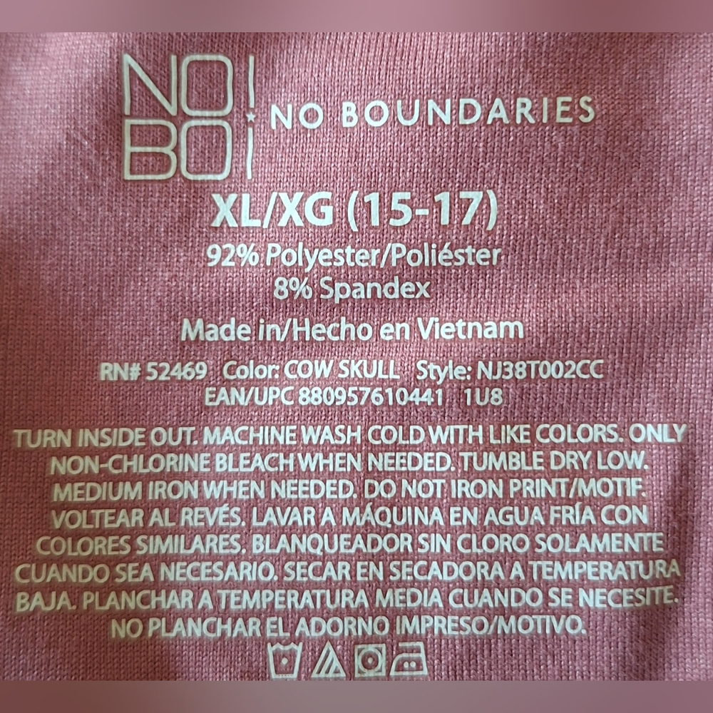 NO BOUNDARIES Mauve Graphic V-Neck Tee - Picture 5 of 5